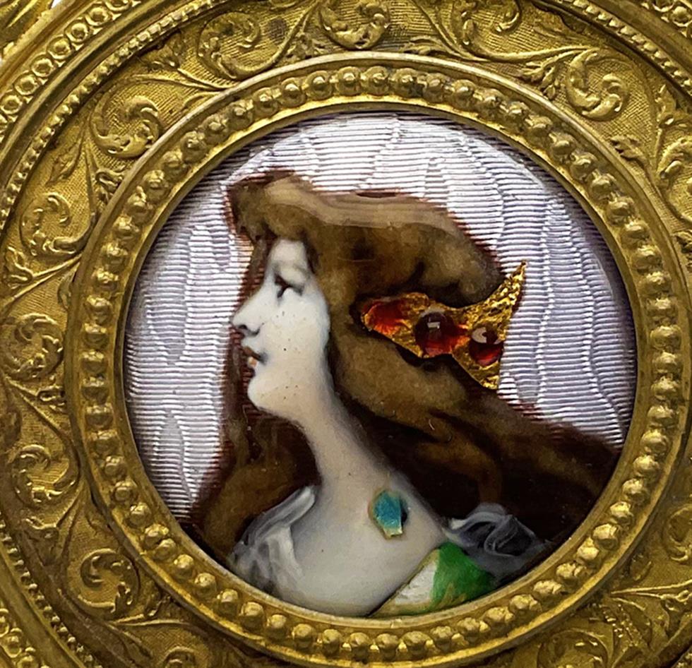 Decorative Antiques & Collectors Sale on 01/10/2021