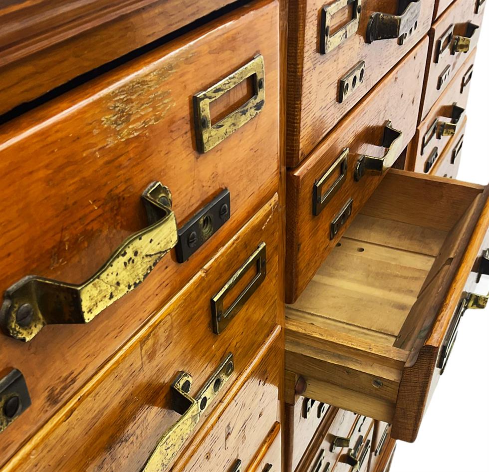 The Furnishings Sale - Furniture, Interiors & Clocks on 29/01/2022