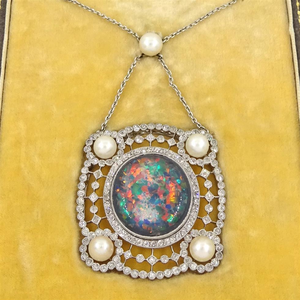 Jewellery & Watches on 10/03/2022