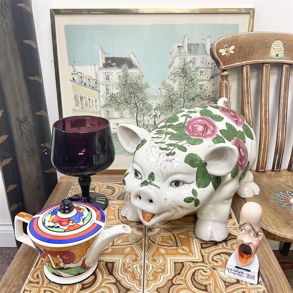 Collectors & Clearance on 11/11/2022