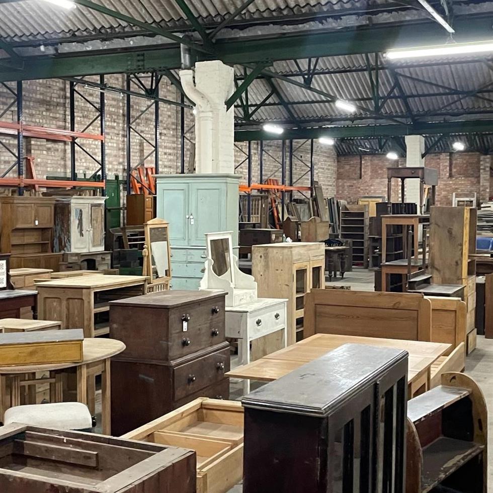 The Old Buffer Depot - Antique Pine, Furniture & Architectural on 29/10/2023