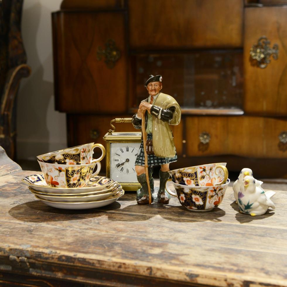 Affordable Antiques & Collectors on 11/10/2024