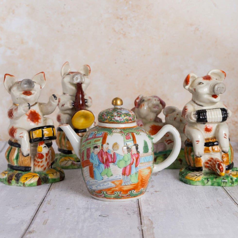 Affordable Antiques: Collectors, Pictures & Jewellery