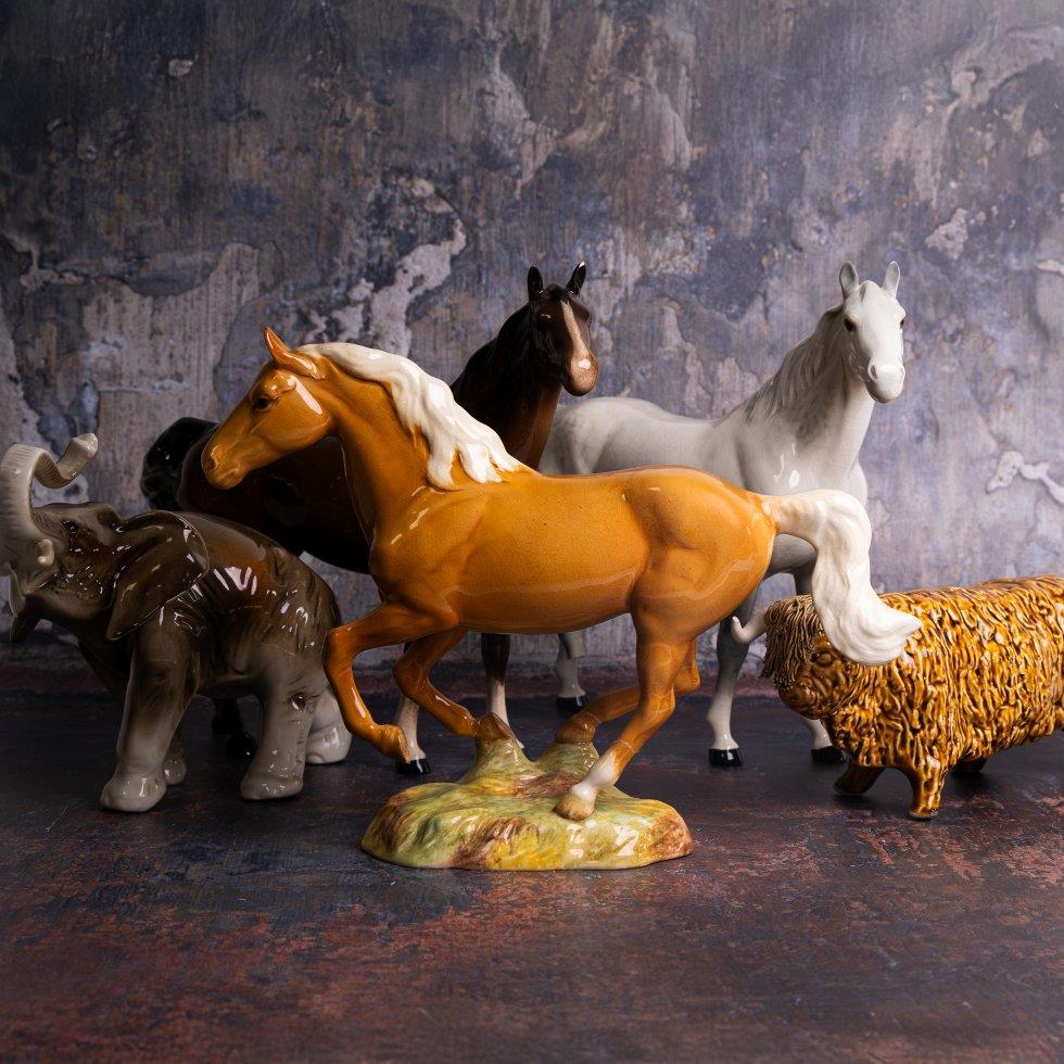 Affordable Antiques: Collectors, Pictures & Jewellery