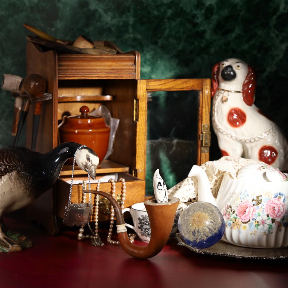 Affordable Antiques: Collectors, Pictures & Jewellery