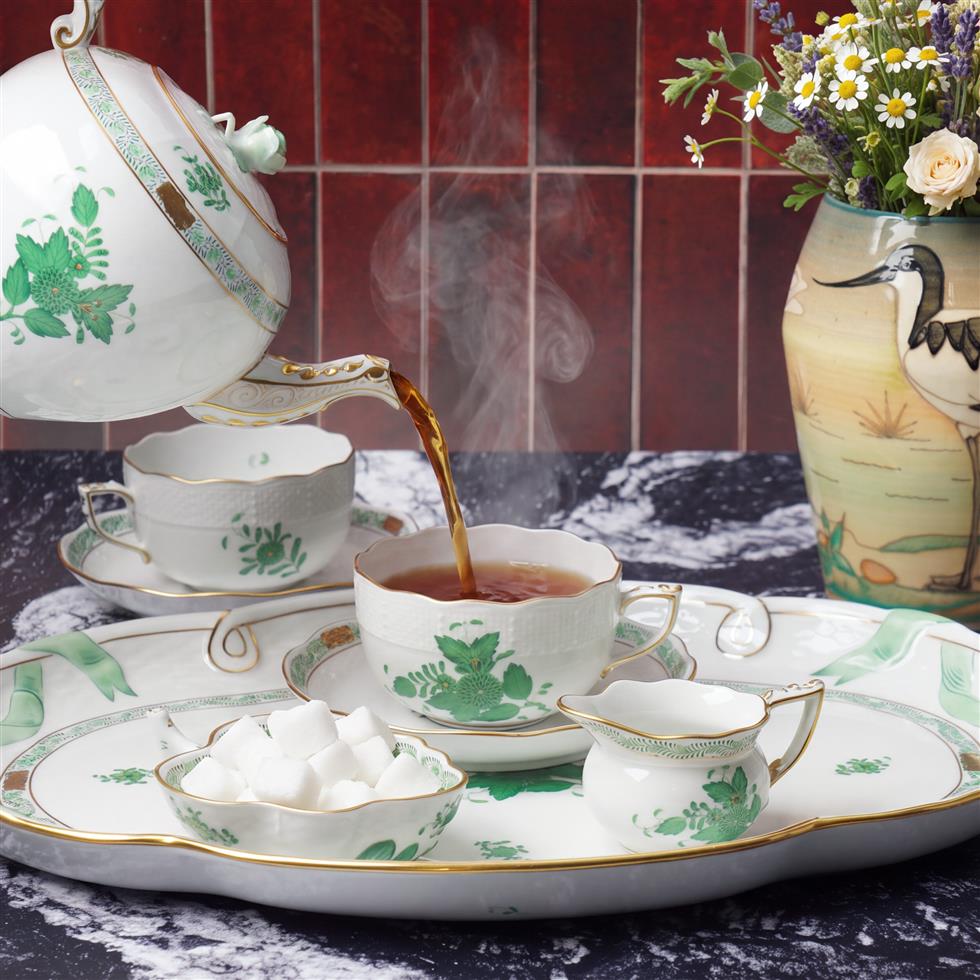 Antique & Decorative Objects