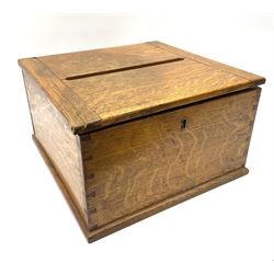 An Edwardian oak country house type post box, H17.5cm L31cm D30.5cm. 