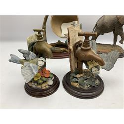 Country Artists figures, to include Bluetit, Elephant, Bluetit on tap etc, together with Lilliput Lanes and other similar items 