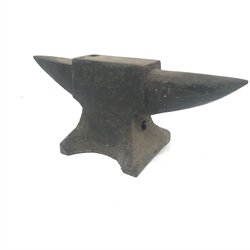 Small cast iron Blacksmith's anvil, L53cm