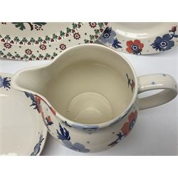 Emma Bridgewater ceramics, to include Christmas Joy Robin pattern meat platter, serving plate, bowl and two mugs, Anenome pattern jug, dinner plate, mug and three bowls, polka dot pasta bowl and two Wallflower pattern pasta bowls, largest D33.5cm