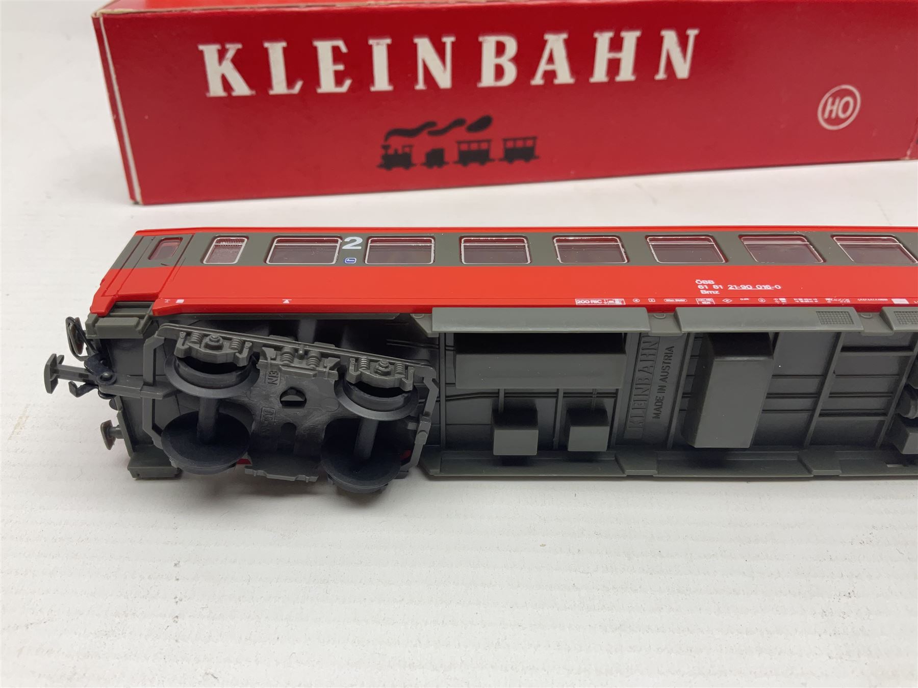 Kleinbahn HO gauge - thirteen passenger coaches - five 398 2.Klasse Eurofima Reisezugwagen; four OBB 387/1 D-Zugwagen; two 385 Schlafwagen; and two 370 Personenwagen 2 achsig; all boxed (13)