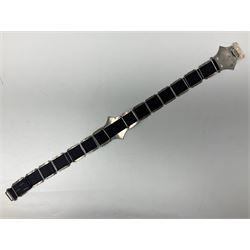 Art Nouveau silver belt, with two buckles, each depicting a female figure in profile and twelve engraved floral openwork panels, hallmarked Arthur Johnson Smith, Chester 1907, L60cm