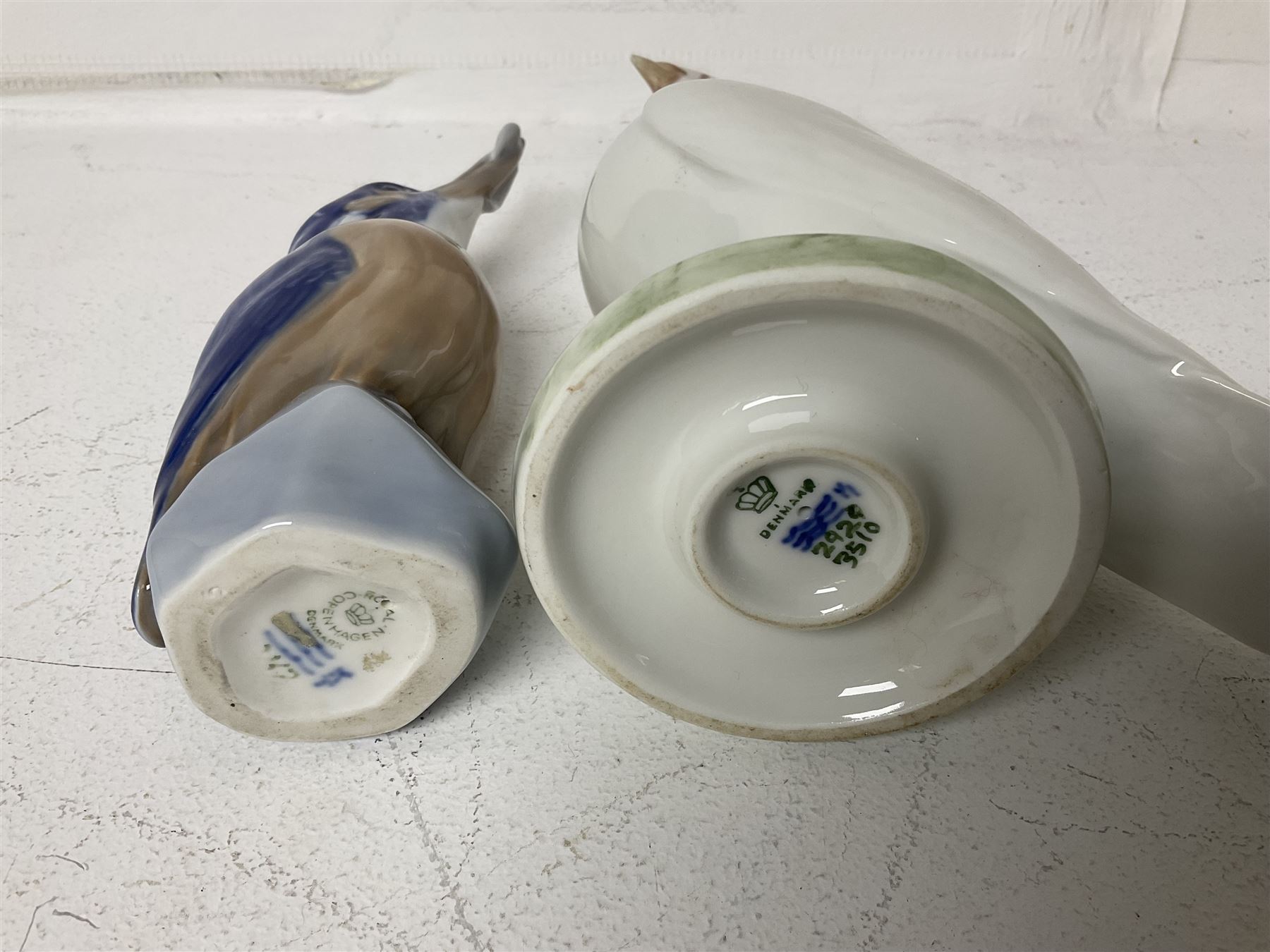 Seven Royal Copenhagen figures, including Arctic tern no 827, Swan no 755, Kingfisher no 2257 etc, together with Royal Copenhagen dish