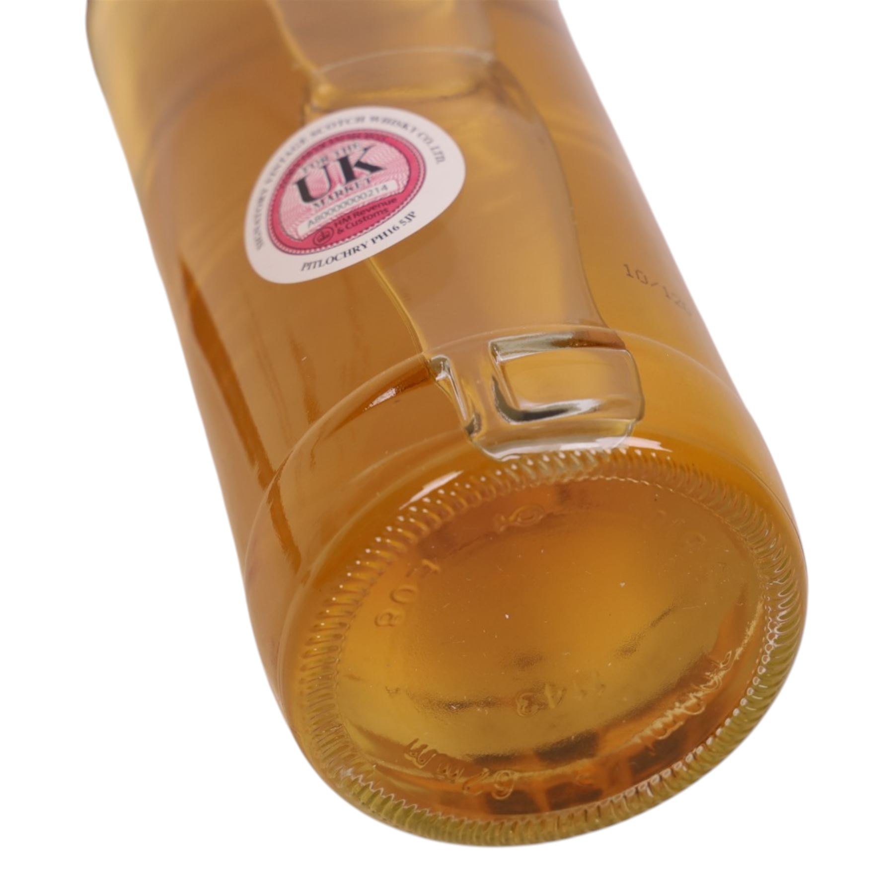 Highland Park, 18 year old Orkney single malt scotch whisky, 700ml 46% vol, First Cask; distilled 17th September 1991, from cask number 15125, bottle number 297, with certificate 