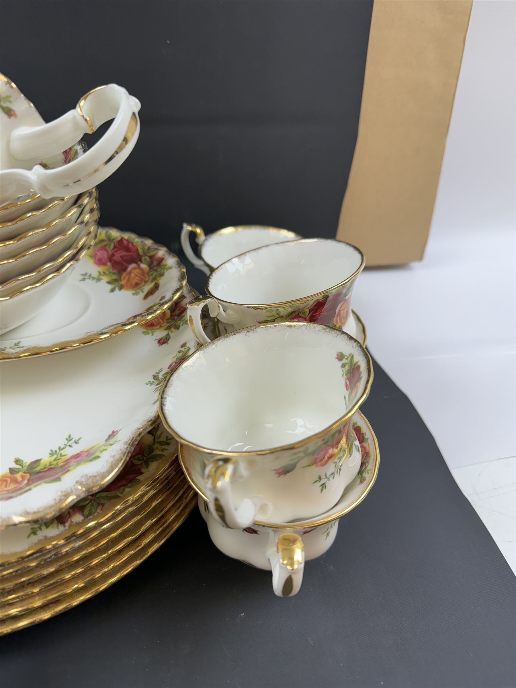 Royal Albert Old Country Roses pattern coffee and dinner service for six, including coffee pot, coffee cups and saucers, dinner plates, side plates, bowls etc 