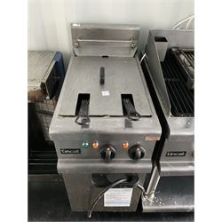 Lincat electric fryer - THIS LOT IS TO BE COLLECTED BY APPOINTMENT FROM DUGGLEBY STORAGE, GREAT HILL, EASTFIELD, SCARBOROUGH, YO11 3TX. ALL GOODS MUST BE REMOVED BY WEDNESDAY 15TH JUNE.