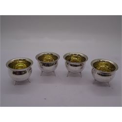 Set of four Victorian silver open salts, of cauldron form upon tripod feet, hallmarked Mappin & Webb, London 1891, together with a further pair of Victorian silver open saults, of similar form upon three ball feet, hallmarked Birmingham 1887, probably Horace Woodward & Co, approximate total weight 2.52 ozt (78.4 grams)