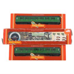 Three boxed 00 gauge Hornby locomotives, two unboxed 00 gauge locomotives, including Bachmann Class A1 Tornado, two Hornby composite coaches, Hornby breakdown crane and an empty Bachmann presentation box