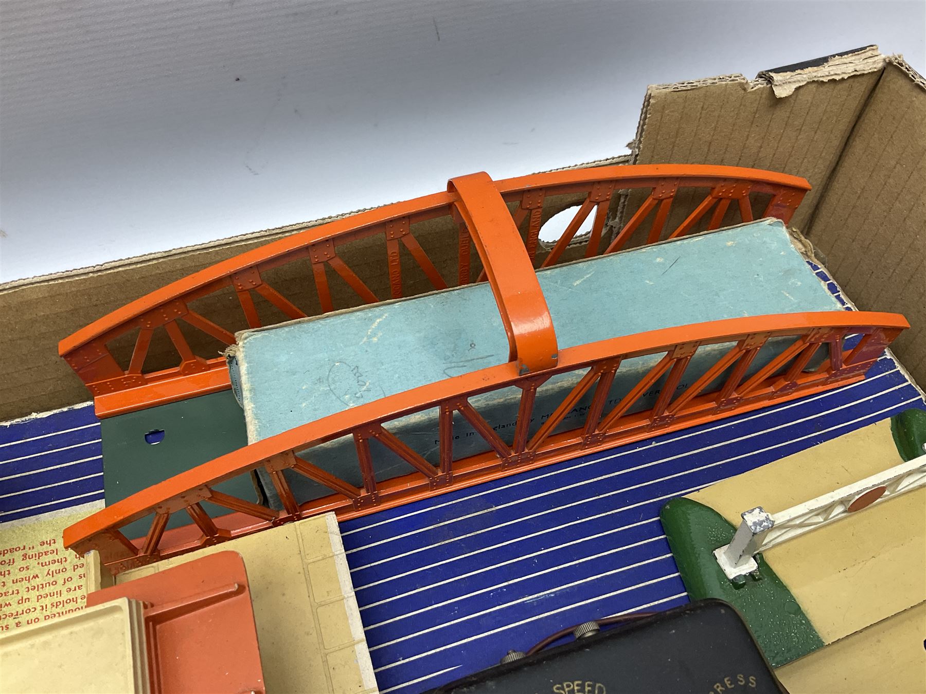 Hornby Dublo - D1 Turntable, D1 Island Platform and D1 Footbridge; all boxed; Through Station, Girder Bridge, signal box, level crossing, footbridge, quantity of buffer stops, power controller etc; unboxed