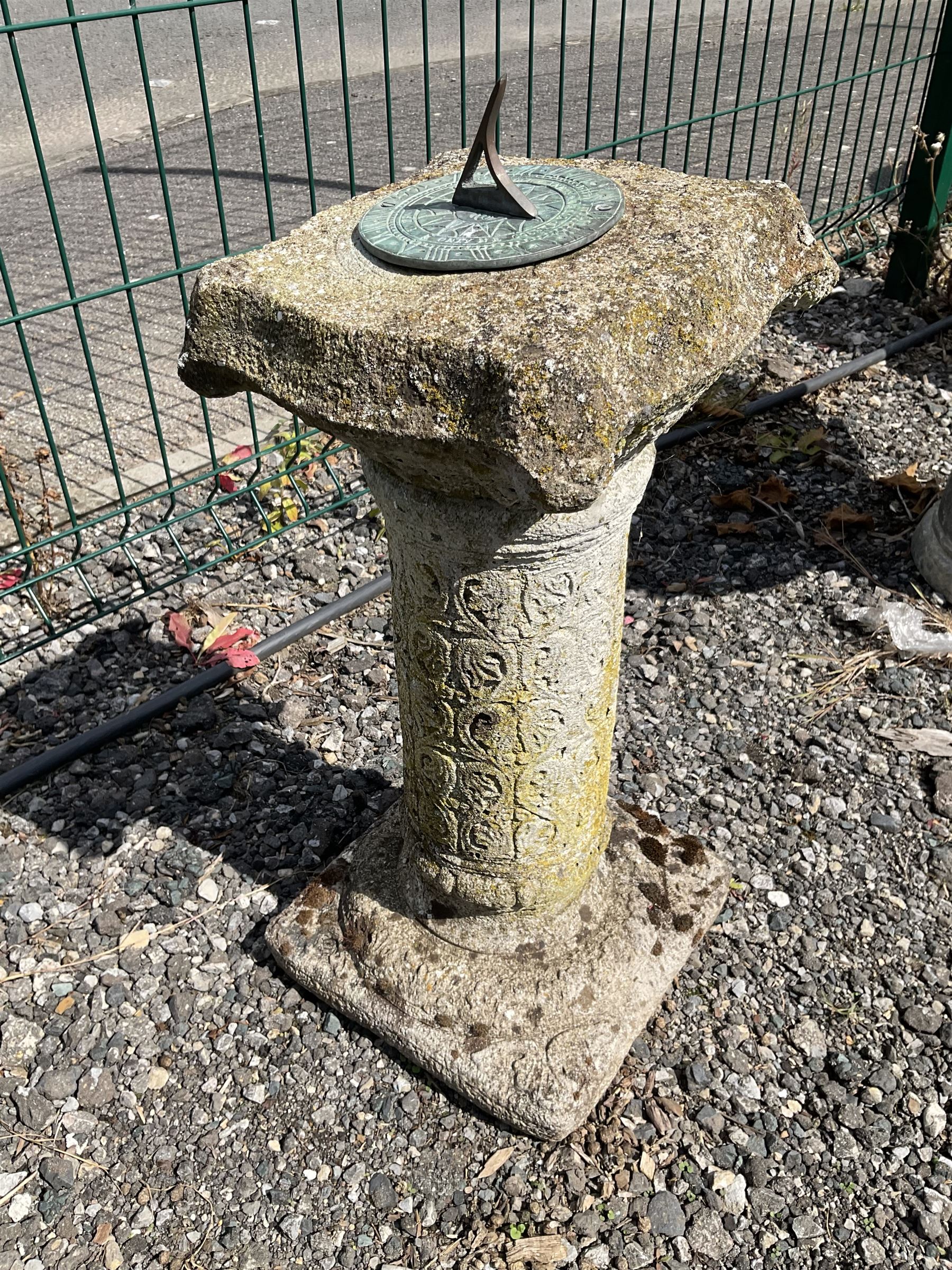 Small cast stone sundial - THIS LOT IS TO BE COLLECTED BY APPOINTMENT FROM DUGGLEBY STORAGE, GREAT HILL, EASTFIELD, SCARBOROUGH, YO11 3TX
