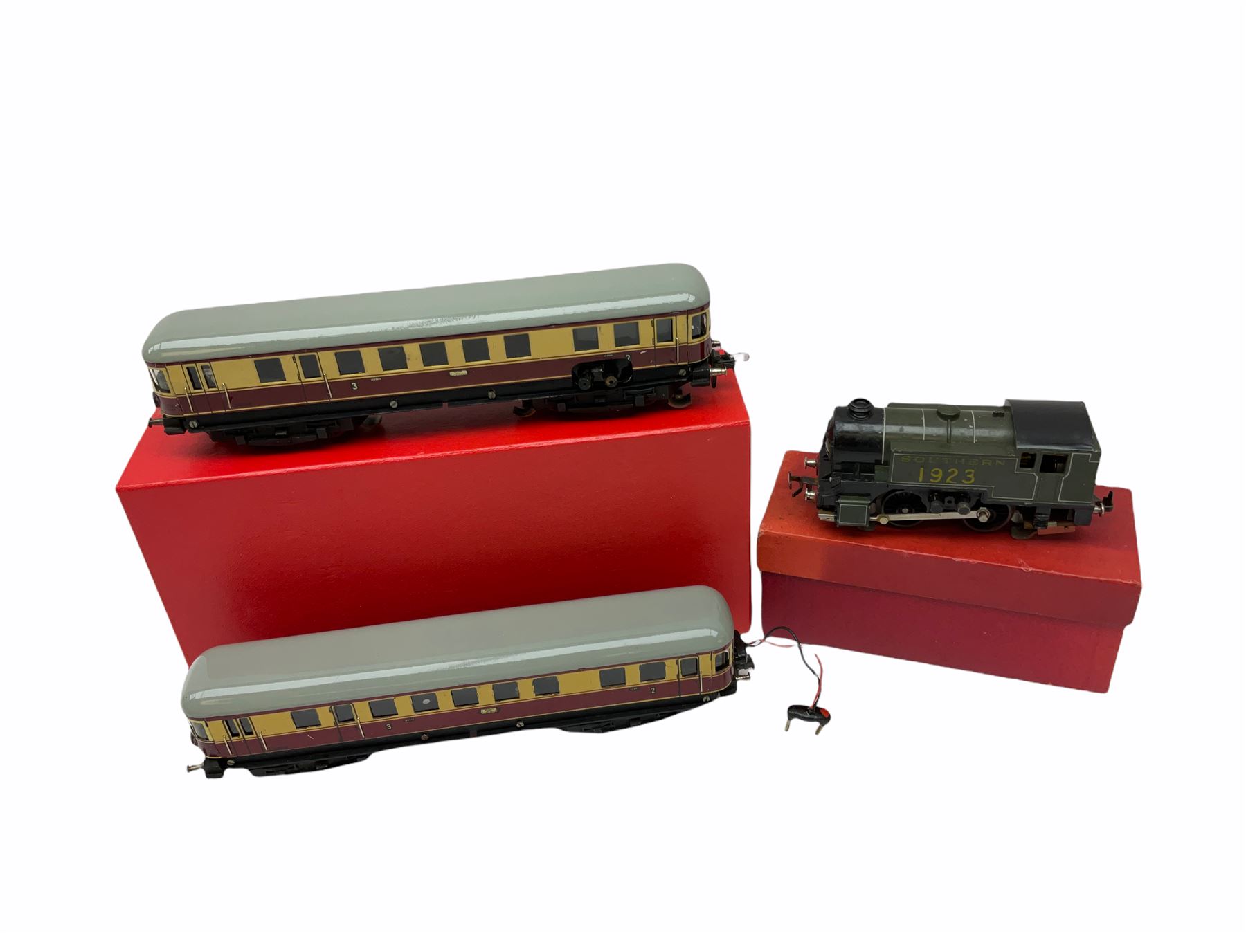 Trix Twin - three-rail Trix Express Germany two-car set No