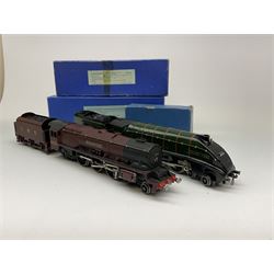 Hornby Dublo - three-rail Duchess Class 4-6-2 locomotive 'Duchess of Atholl' No.6231with inner card cover and separately boxed D2 tender; and A4 Class 4-6-2 locomotive 'Silver King' No.60016 in green gloss with unboxed tender and instructions; three in medium blue boxes (4)