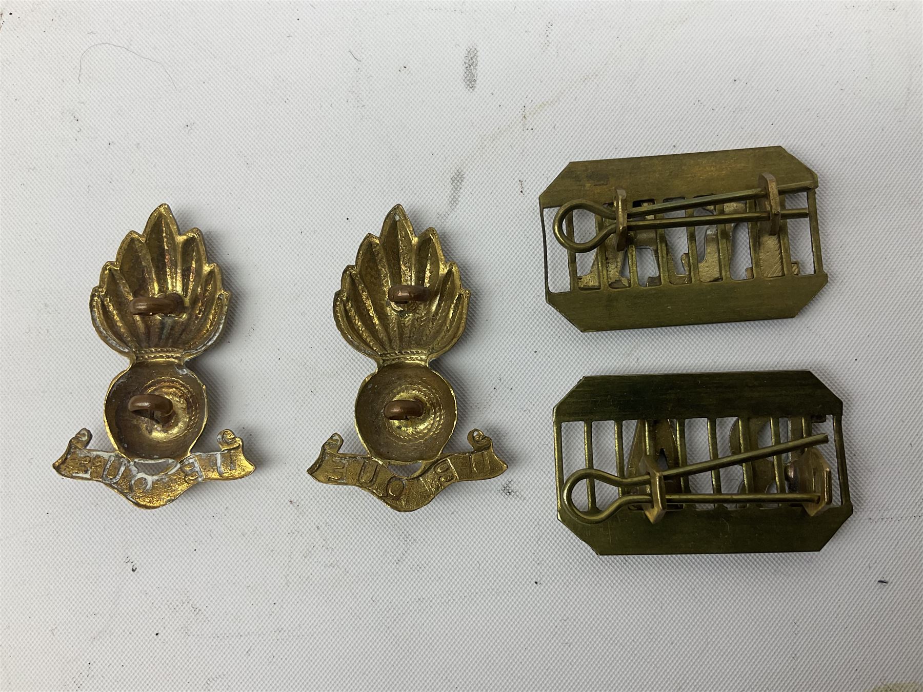 Royal Artillery 9ct gold and enamel sweetheart brooch in original box; together with Royal Artillery shoulder title, brass badges and buttons; and WW2 Defence Medal in issue box to 232775 addressed to Mrs. J.M. Morgan