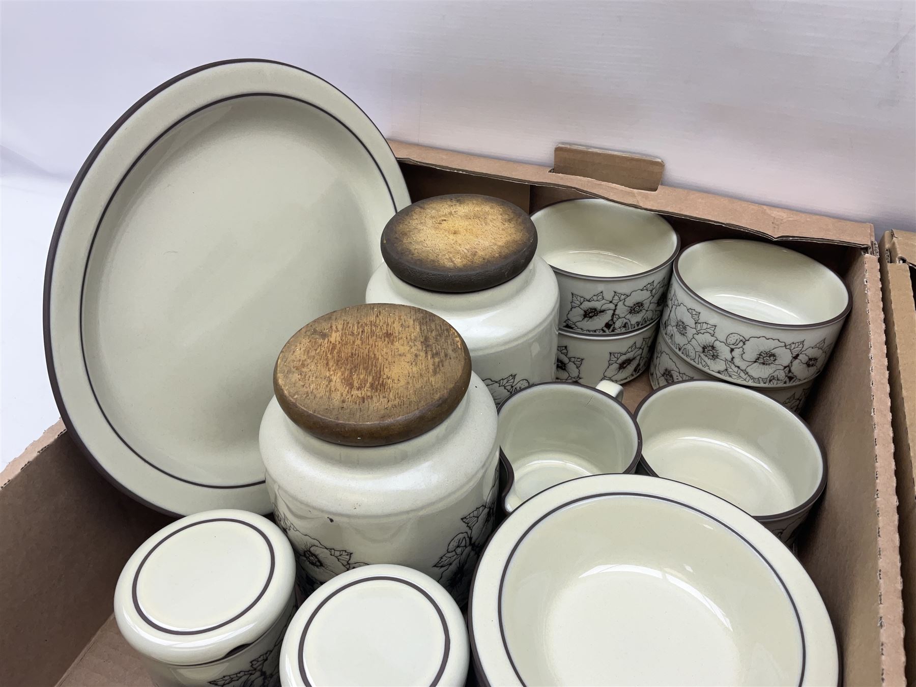Quantity of Hornsea 'Cornrose' pattern tea and dinner wares, to include teapot, lidded twin handled tureen, storage jars, bowls, dinner plates etc