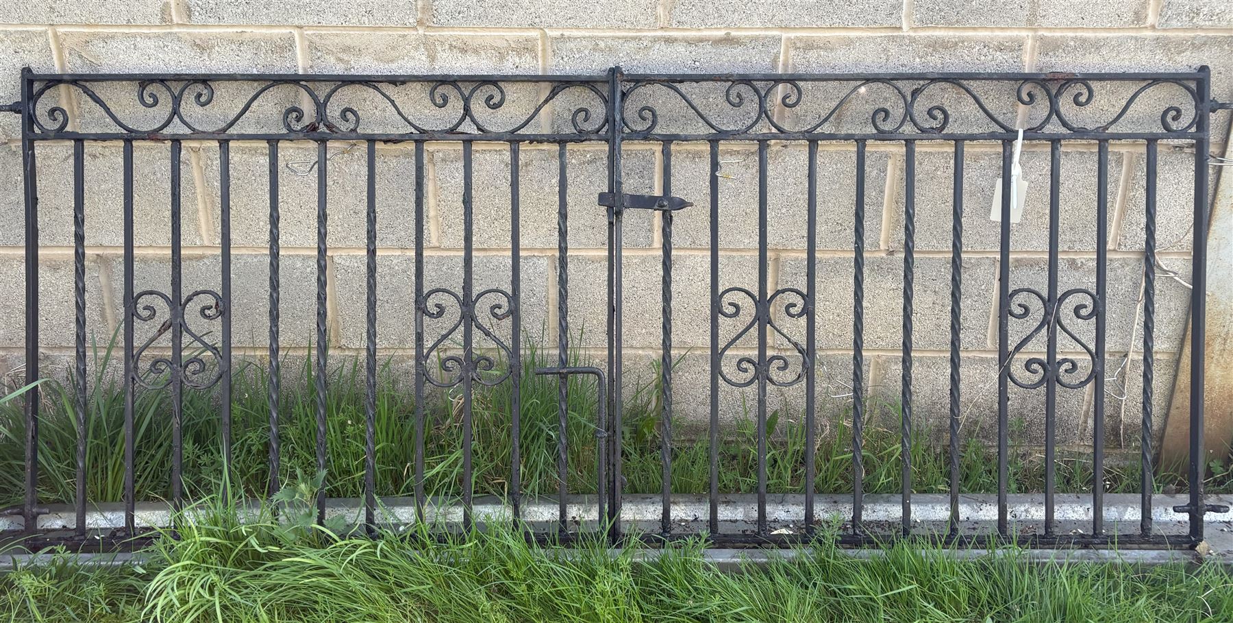 Pair of scrolled wrought iron driveway gates. Each W116cm, H89cm. - COLLECTION BY APPOINTMENT FROM: The White House, Thirsk Road, Easingwold, York, YO61 3NF - CALL 01723 507111 TO ARRANGE