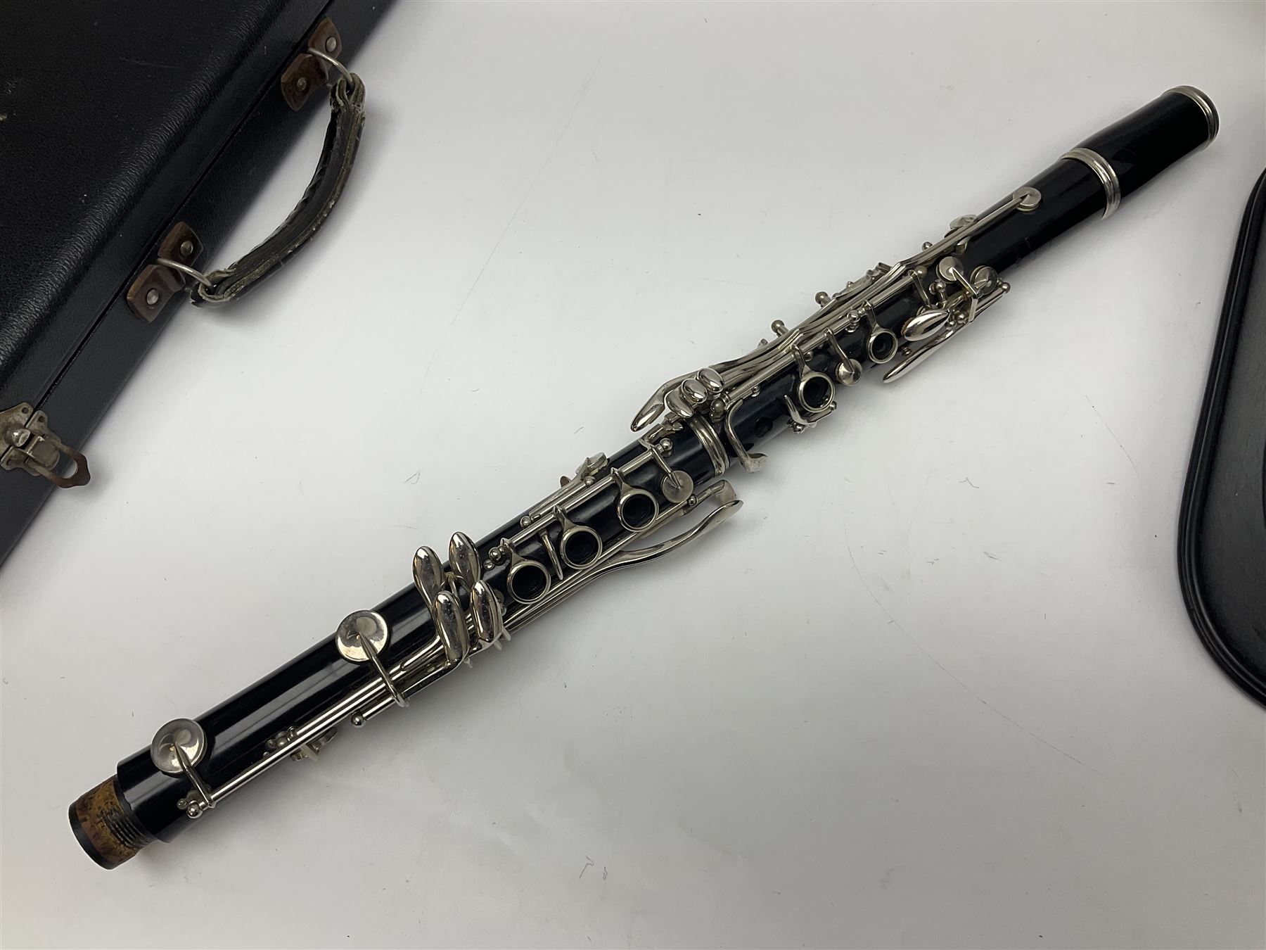 F. Buisson Dallas London oboe, serial no.5434; Boosey & Hawkes Lafleur clarinet, serial no.807004; and incomplete Boosey & Hawkes Regent clarinet, serial no.372169; each in fitted carrying case (3)