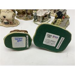 Twenty Lilliput Lanes, including The Right Note, Chatterbox Corner, Whistle Stop Gate, New Neighbours, Travellers Rest etc, all in original boxes