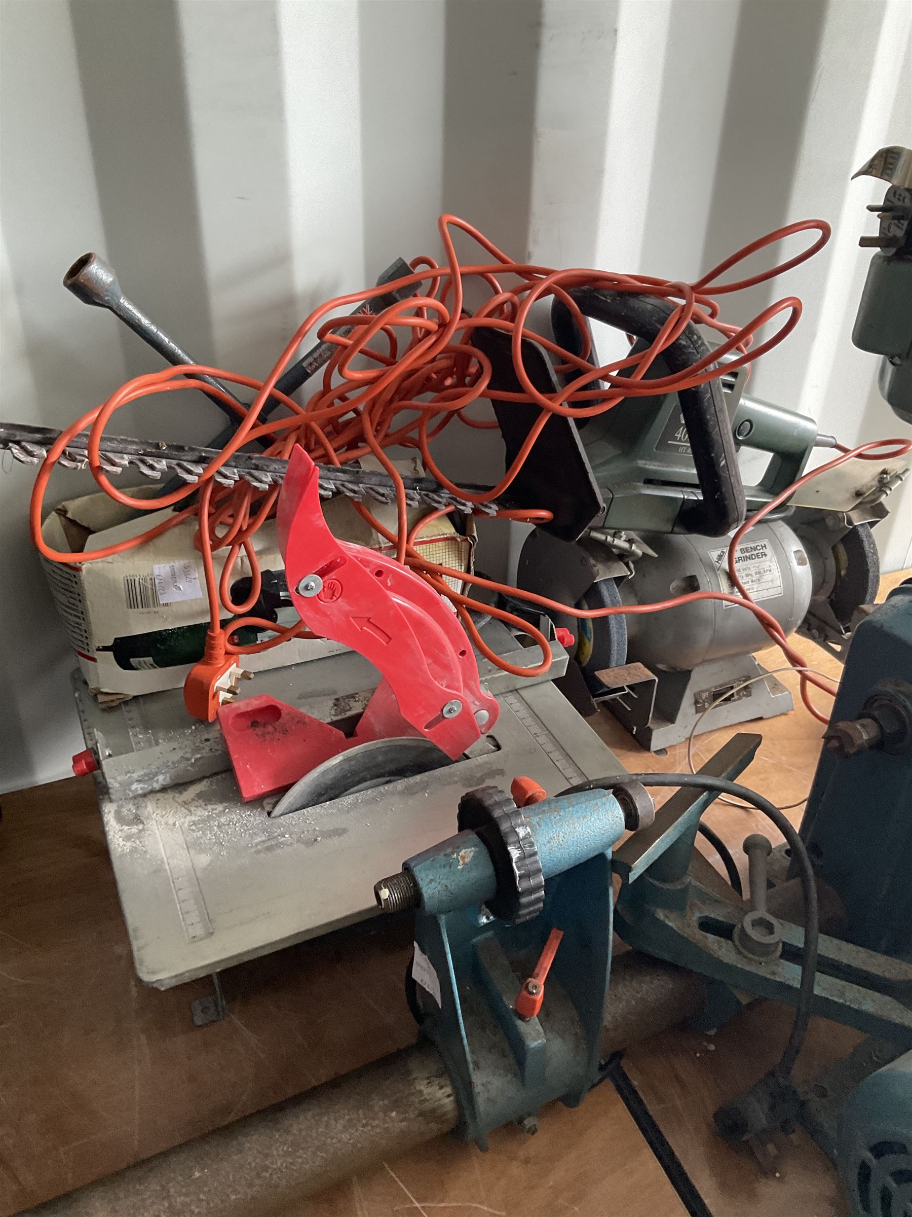 Tools, to include: Nutool pillar drill, Draper wood lathe, Hilka 6