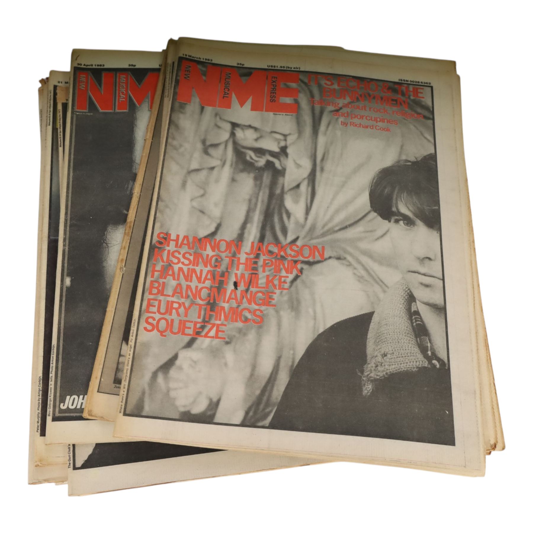 1980s music magazines, including seventeen 1982 Record Mirror examples and one-hundred and forty nine NME magazines spanning years 1980 to 1986