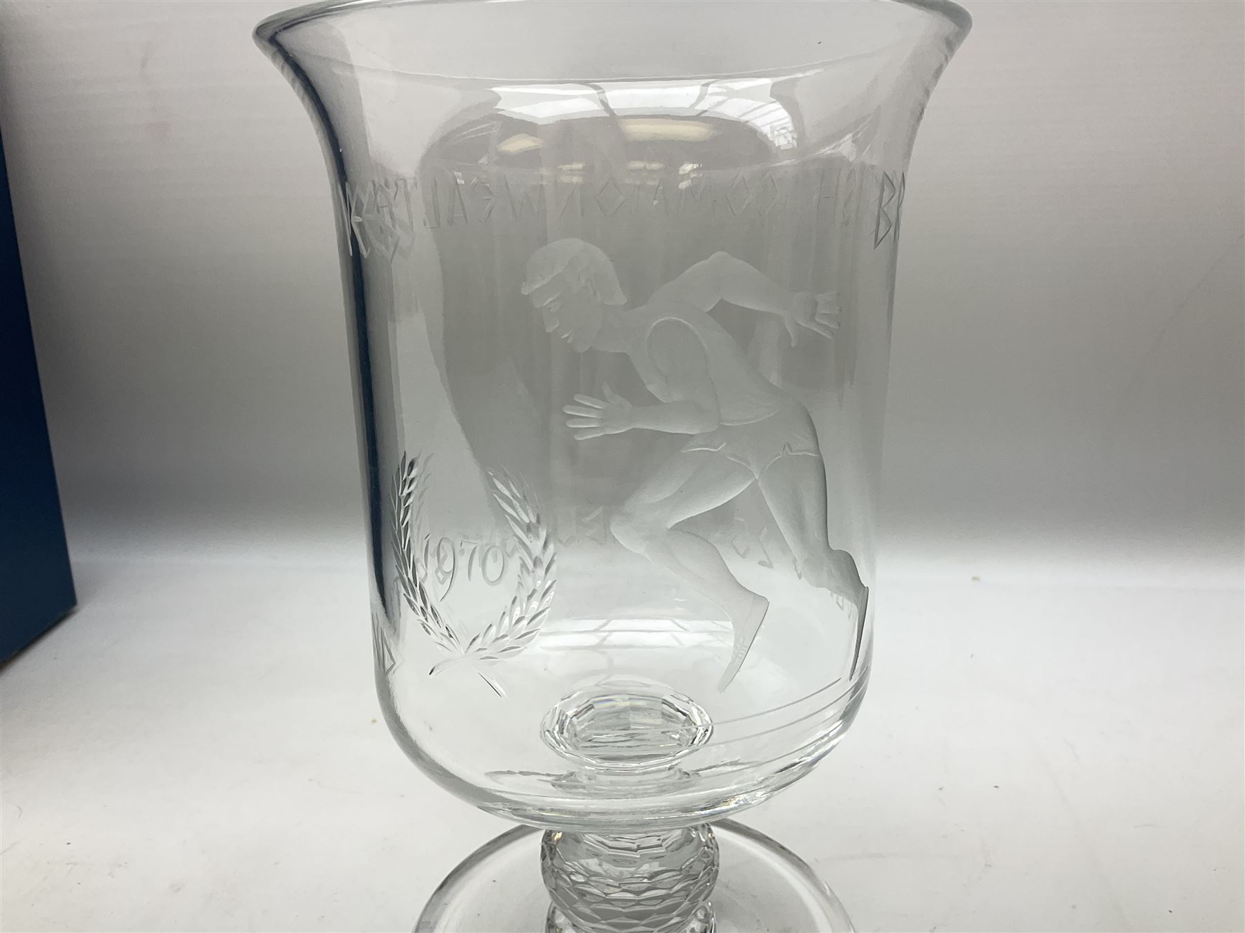 Edinburgh Crystal British Commonwealth Games 1970 goblet vase
Edinburgh crystal goblet vase commemorating the British Commonwealth Games 1970, designed by David Hammond, engraved by F.Lonie, no.37 of 50, with box, H23cm
