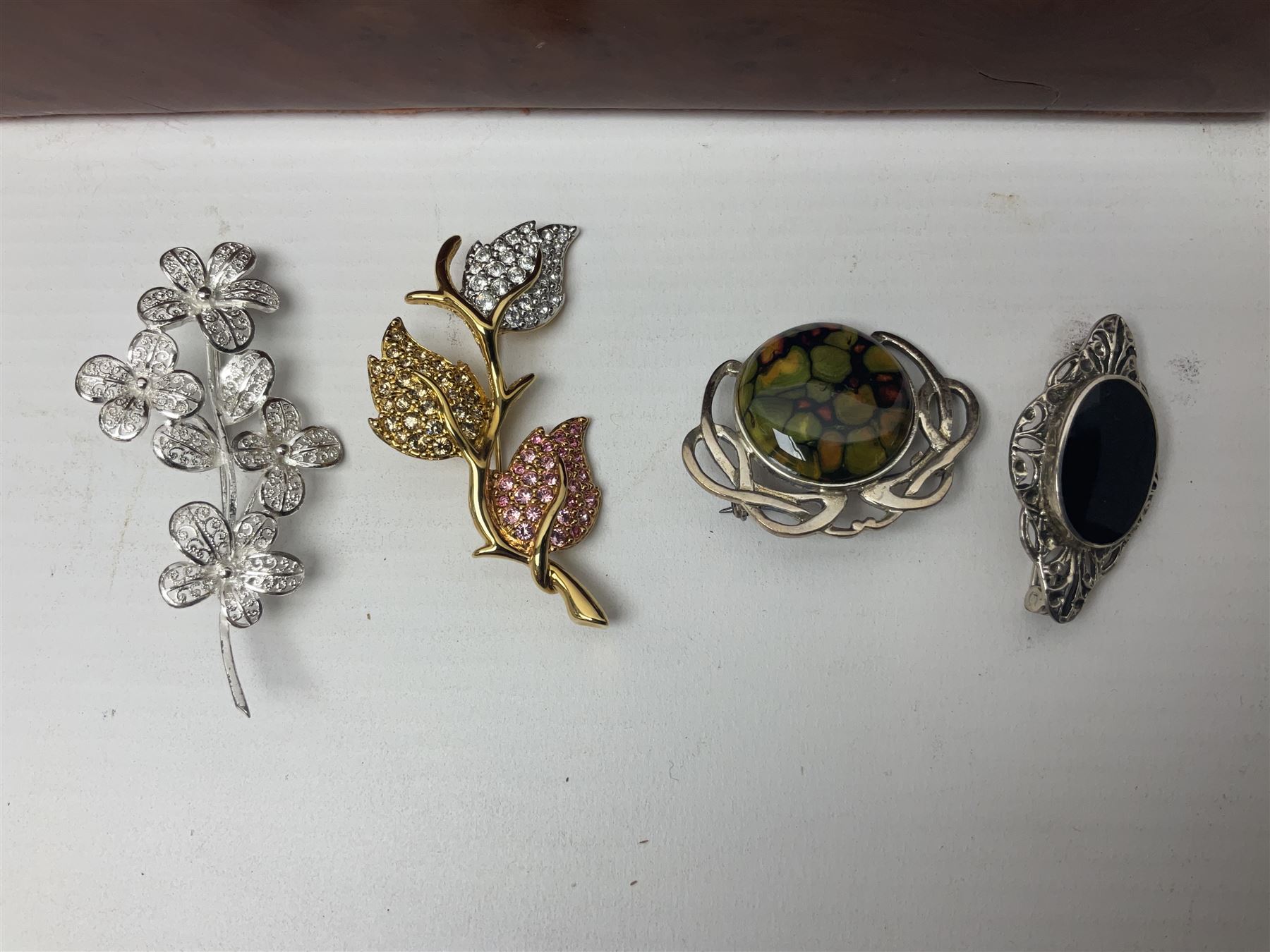 Maurice Lacroix gentlemans quartz wristwatch, 92127, with gold plated case, date apeture and leather strap, together with a Swarovski Crystal bracelet, two silver brooches and two costume brooches