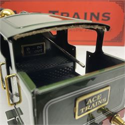 Ace Trains '0' gauge - Southern 4-4-2 tank locomotive No.604; in 4-4-4 box with packaging