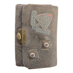 WWII German leather wallet with RAD Labor service badge and pips