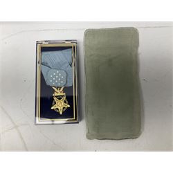 United States of America, Congressional Medal of Honor, gilt metal and enamel, unnamed, reverse of suspension engraved ‘The Congress to’, the neck cravat with pop stud attachments, boxed with felt bag