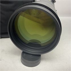 Nikon ED 'AF-S Nikkor 200-400mm 1:4G' lens, serial no 300970, with case