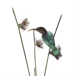 Denis Mathews (Matbronze) -  Bronze of a bee-eater on a branch, signed and dated 1999 wooden plinth H25cm, bronze model of a lizard L11cm, a malachite bowl D11cm and a malachite rhinoceros L11cm 