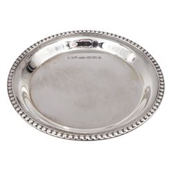 Modern silver pin tray, of circular form, with beaded edge, hallmarked Laurence R Watson & Co, Sheffield 2000, D9cm, boxed 