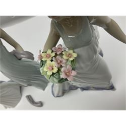 Three Lladro figures of ladies comprising 'The Flirt' model no 5789, 'Ingenue' model no 5487 and 'Carefree' model no 5790, all with boxes