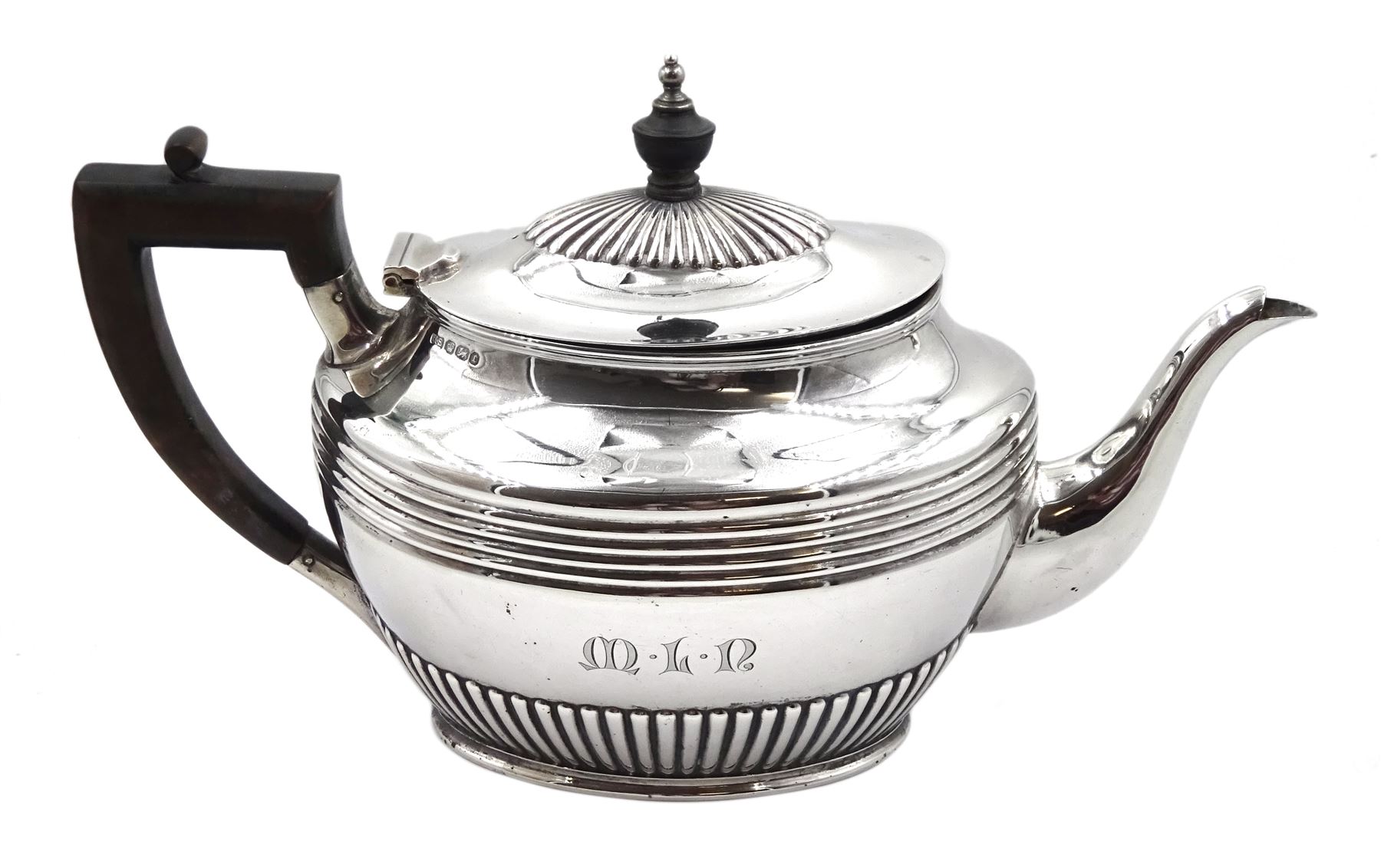 Victorian silver teapot by Henry Stratford, Sheffield 1895, approx 16.5oz