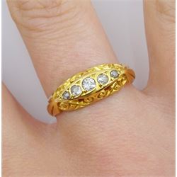 Early 20th century 18ct gold five stone graduating diamond ring, with engraved scroll design gallery, London 1916