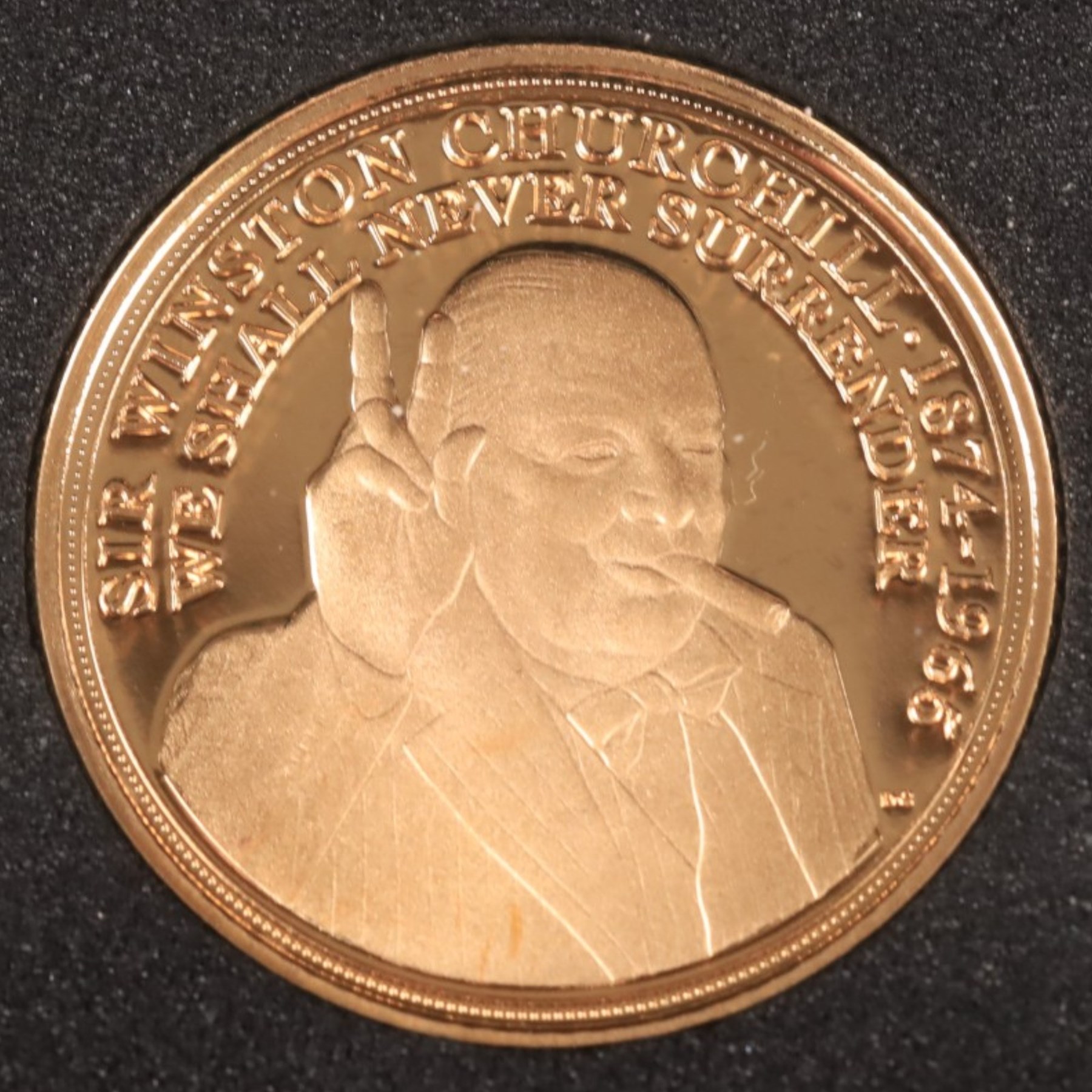 Queen Elizabeth II Gibraltar 2020 'The Greatest Briton' three coin sovereign set, full to quarter sovereign, issued by The London Mint Office, cased with certificate
