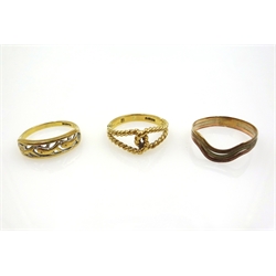  Three 9ct gold rings, pair filigree stud ear-rings and seed pod pendant all hallmarked or stamped 375 approx 6.9gm  