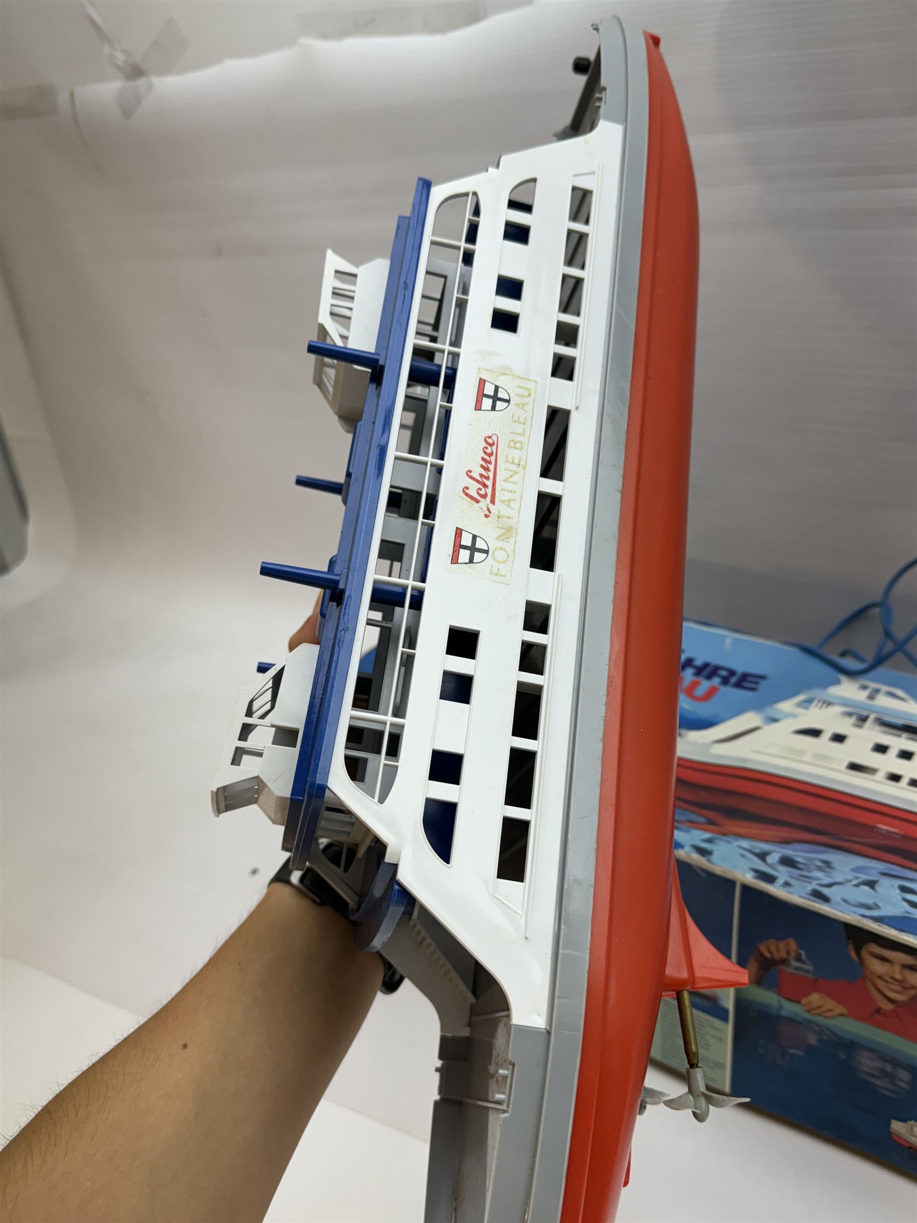 Schuco battery operated remote control model of a boat, Bondensee Fahre (Lake Constance Ferry) 'Fontainbleau', model no 763 380, boxed