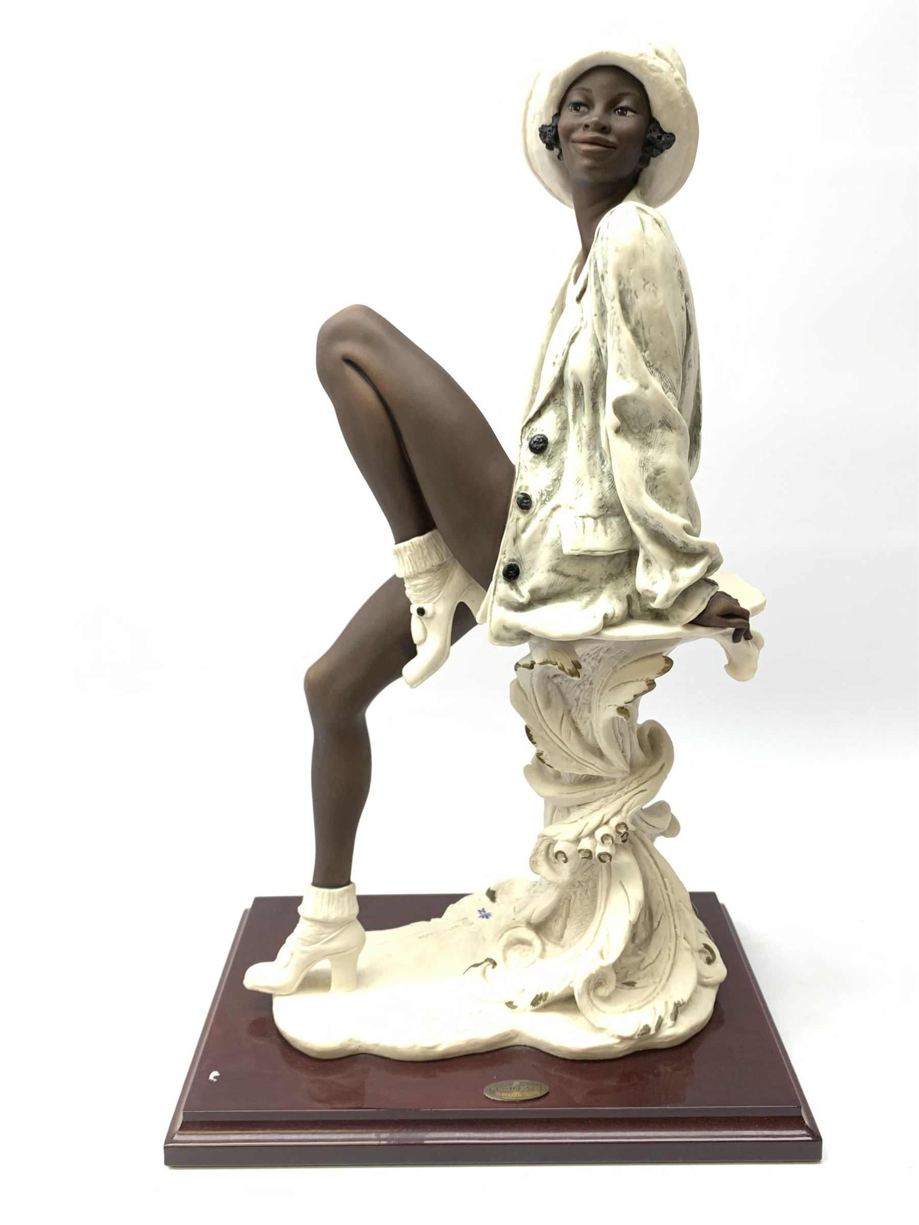 Giuseppe Armani Florence limited edition figure 'Whitney' on