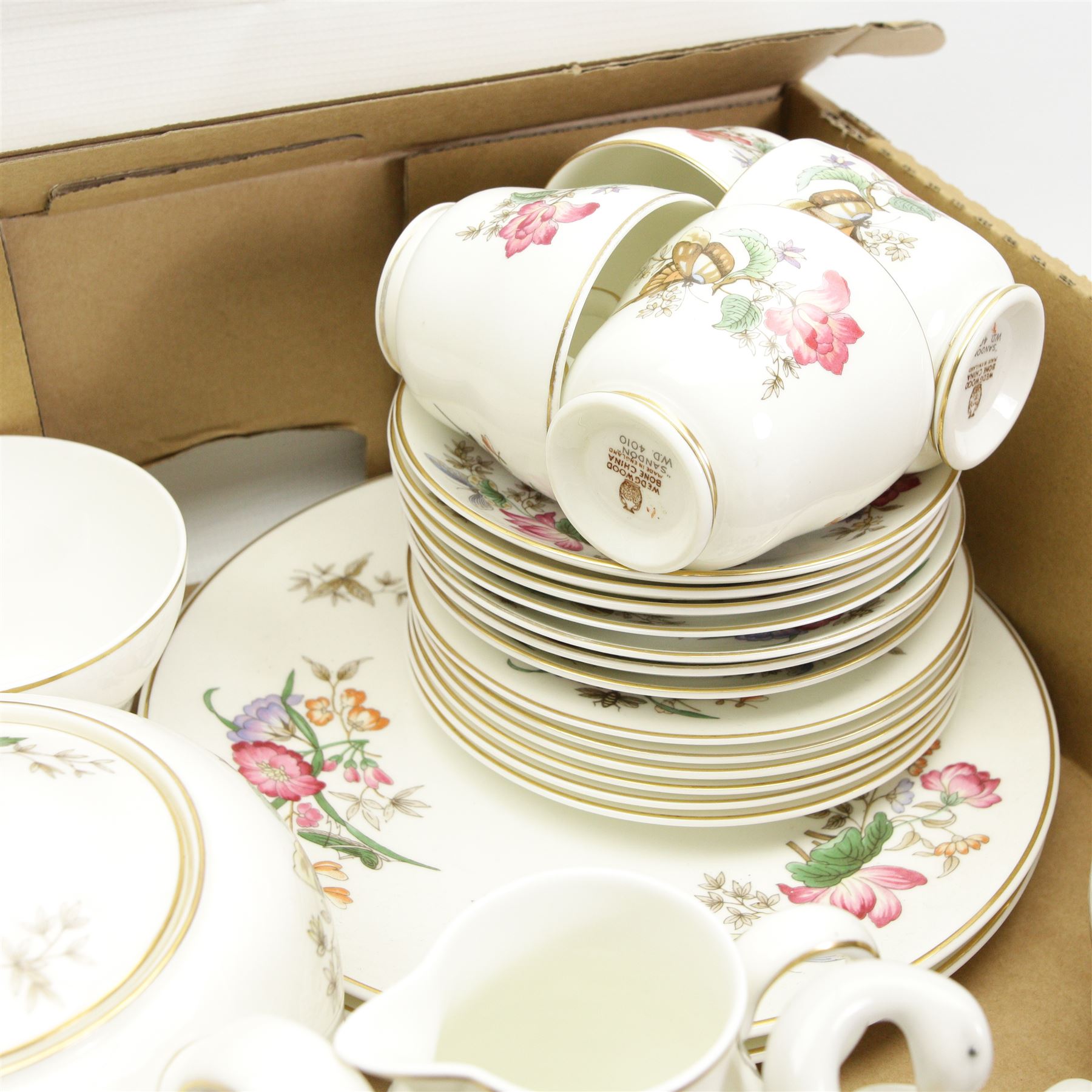Wedgwood Sandon tea set for six, Spode Italian dish, Lladro goose, Nao figure, silver-plated items etc in one box