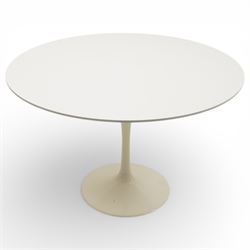 Eero Saarinen (1910-1961) for Knoll - 'Saarinen' tulip dining table, gloss white finished ...